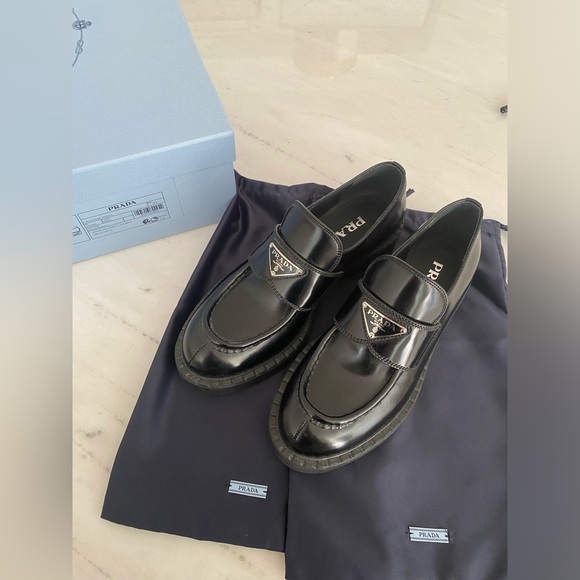🆕 PRADA Chocolate Brushed Leather Loafers - Picture 6 of 9